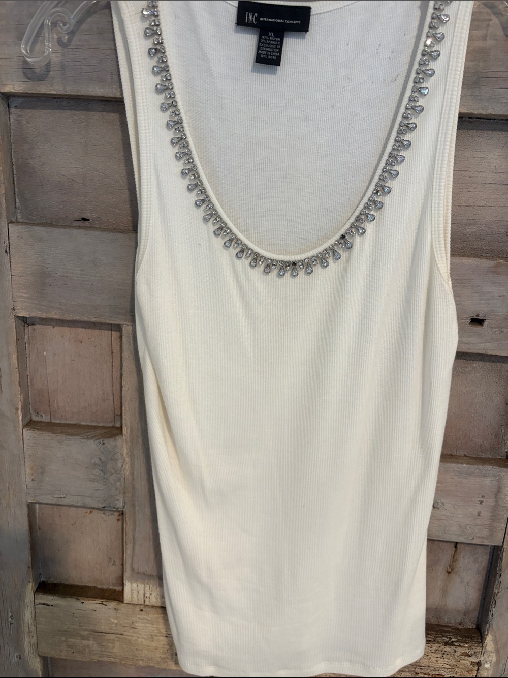 INC International Concepts white Jewel-Trim Scoop Neck Tank xl